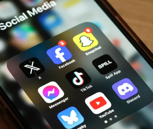 European Commission reviews child safety on Snapchat, YouTube, app stores